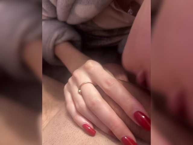 Live with Missketin on FliCam