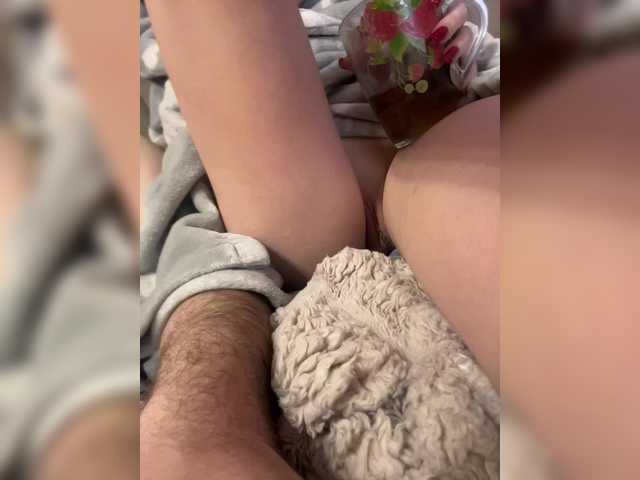 Live with Missketin on FliCam