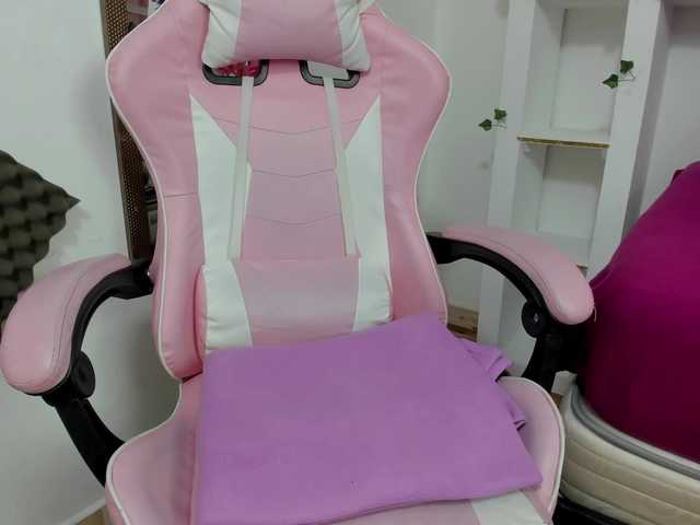 maylirose's BongaCams show and profile