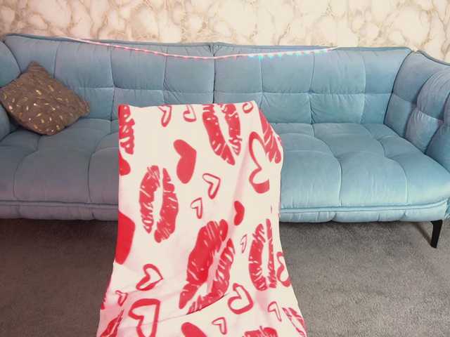 CraveeDoll's BongaCams show and profile