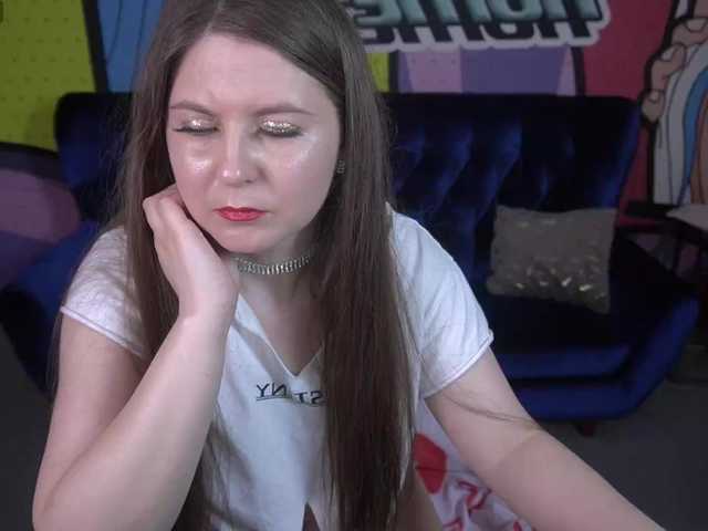 CraveeDoll's BongaCams show and profile