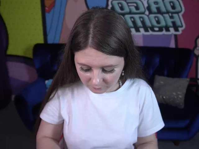 CraveeDoll's BongaCams show and profile