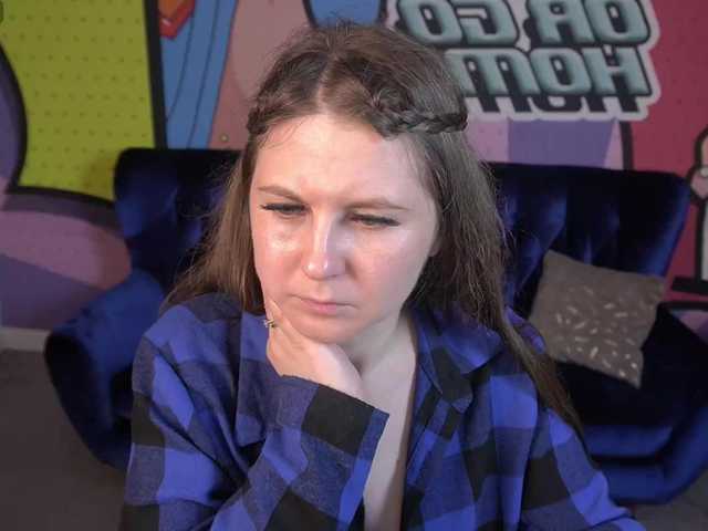 CraveeDoll's BongaCams show and profile