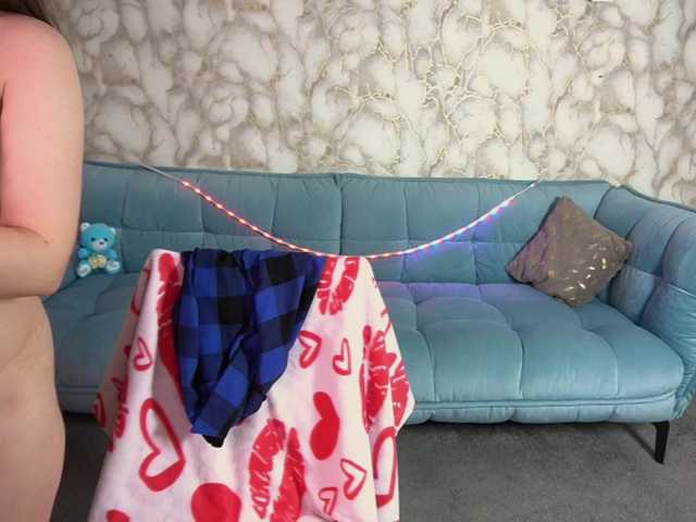 CraveeDoll's BongaCams show and profile