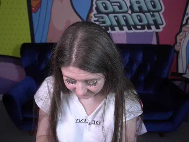 CraveeDoll's BongaCams show and profile