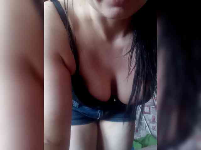 LisaXCaramelka webcam