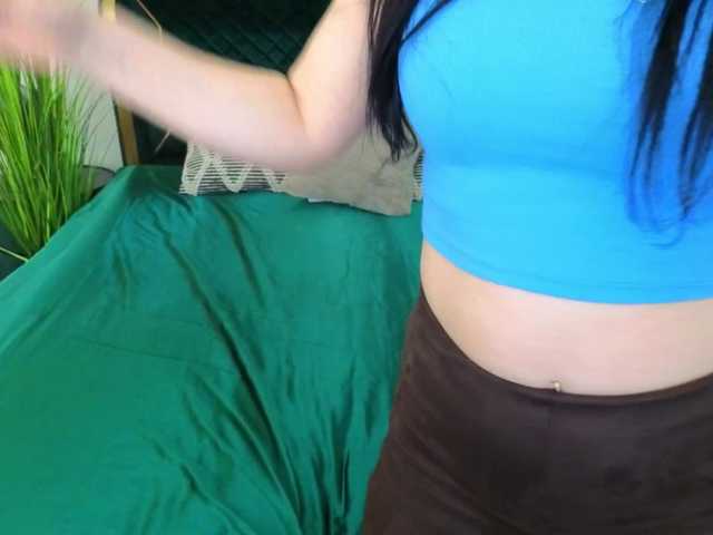 RedMila's BongaCams show and profile