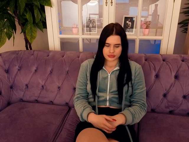 RedMila's BongaCams show and profile