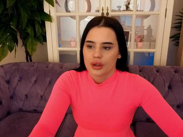 RedMila's BongaCams show and profile