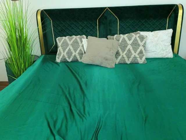 RedMila's BongaCams show and profile