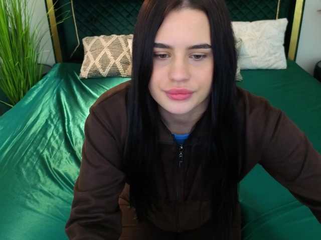 RedMila's BongaCams show and profile