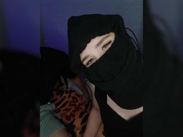 ManekenSecret — @Total - countdown: @sofar collected, @remain left before a drooling blowjob and cum on the chest!