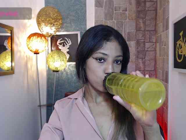 Scarleet-miaa webcam