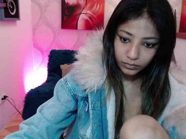 Scarleet-miaa webcam