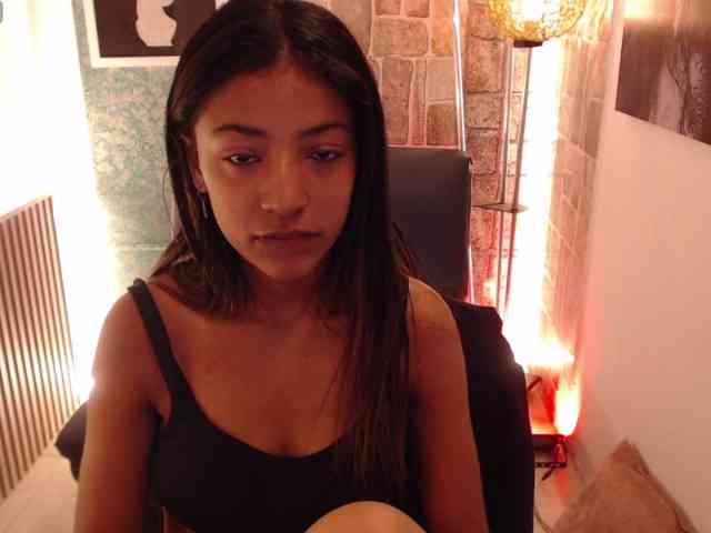 Scarleet-miaa webcam