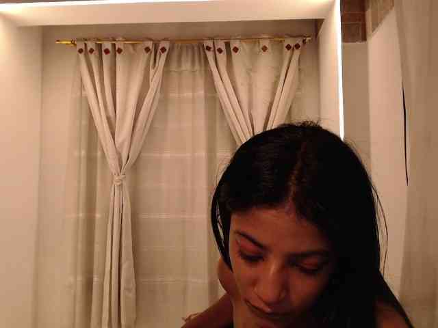 Scarleet-miaa webcam