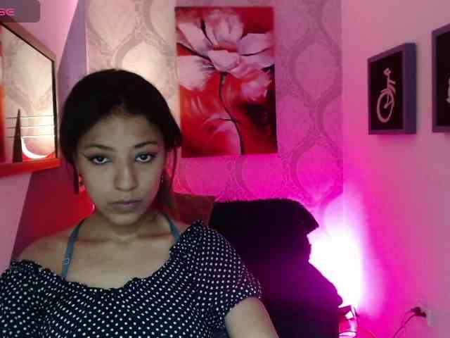 Scarleet-miaa webcam