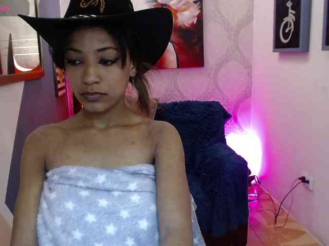 Scarleet-miaa webcam