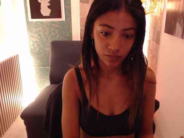 Scarleet-miaa webcam