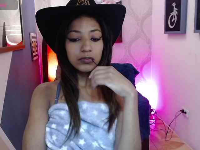 Scarleet-miaa webcam