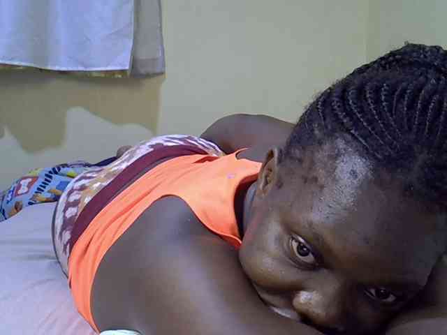 Sweet-Tiffany webcam