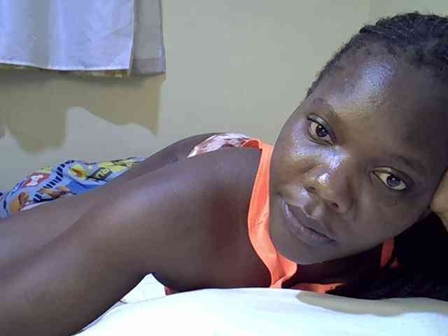 Sweet-Tiffany webcam