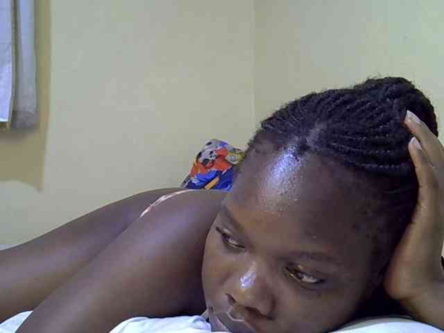 Sweet-Tiffany webcam