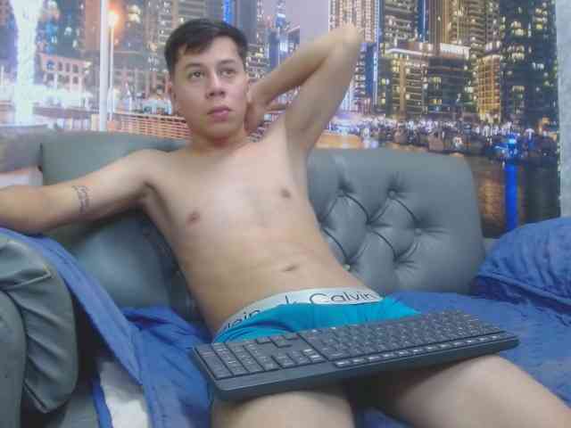 santiagoxxxcol santiagoxxxcol