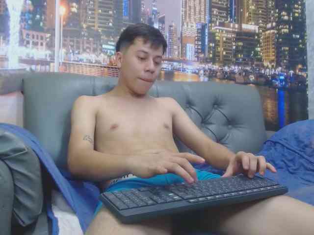 santiagoxxxcol santiagoxxxcol