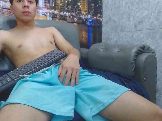 santiagoxxxcol santiagoxxxcol