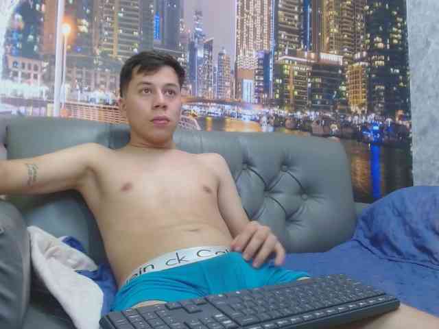 santiagoxxxcol santiagoxxxcol