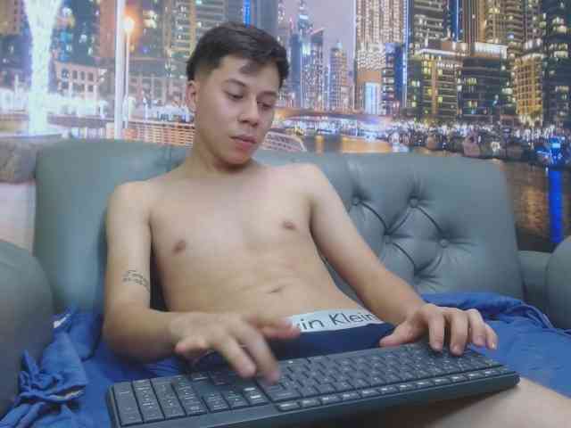 santiagoxxxcol santiagoxxxcol