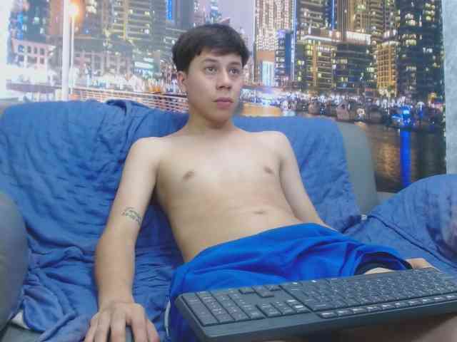 santiagoxxxcol santiagoxxxcol