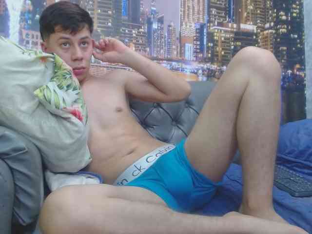 santiagoxxxcol santiagoxxxcol