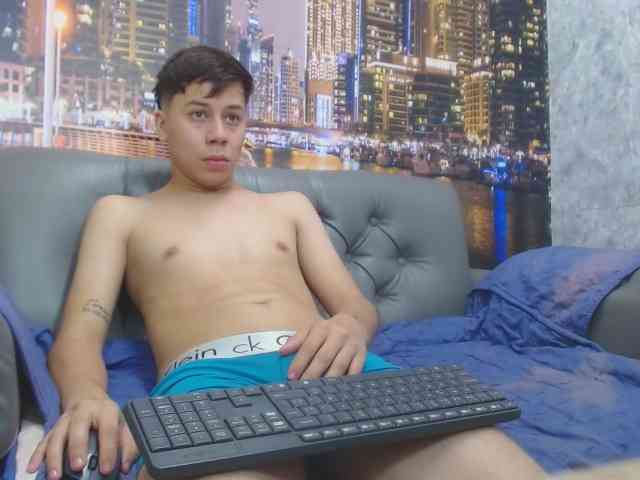 santiagoxxxcol santiagoxxxcol