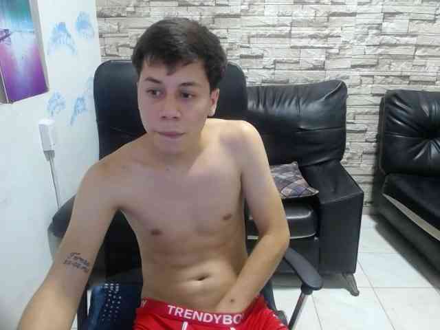 santiagoxxxcol santiagoxxxcol