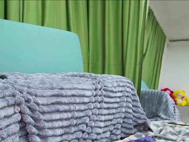 ArishaBloom Live Webcam on BongaCams