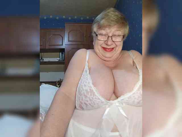 LettieXMagdalen Live Webcam on BongaCams