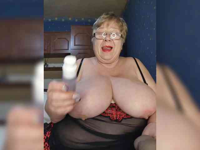 LettieXMagdalen webcam