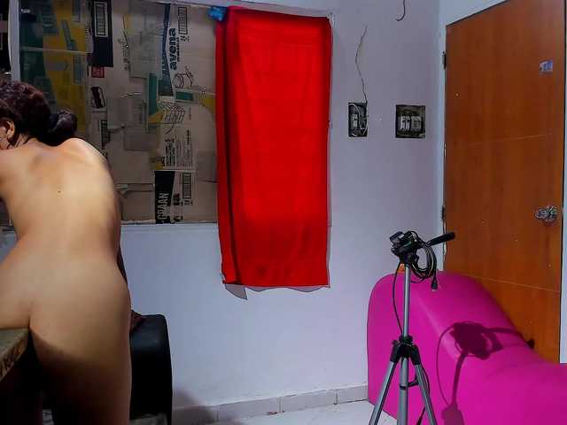 Amizing-couple's BongaCams show and profile