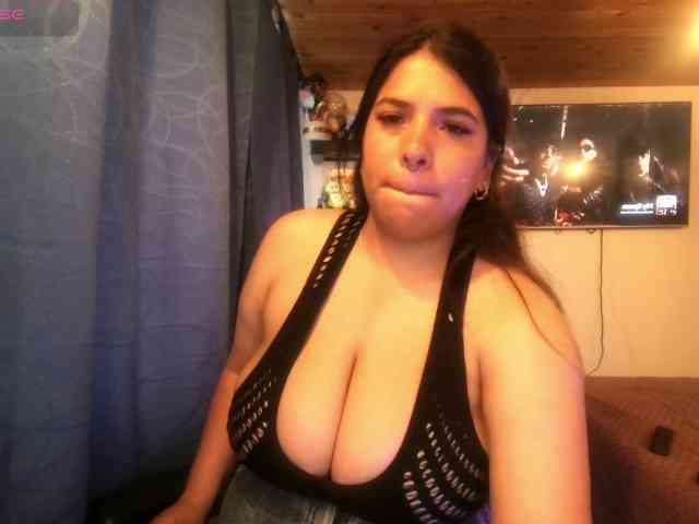 Karlathompson webcam