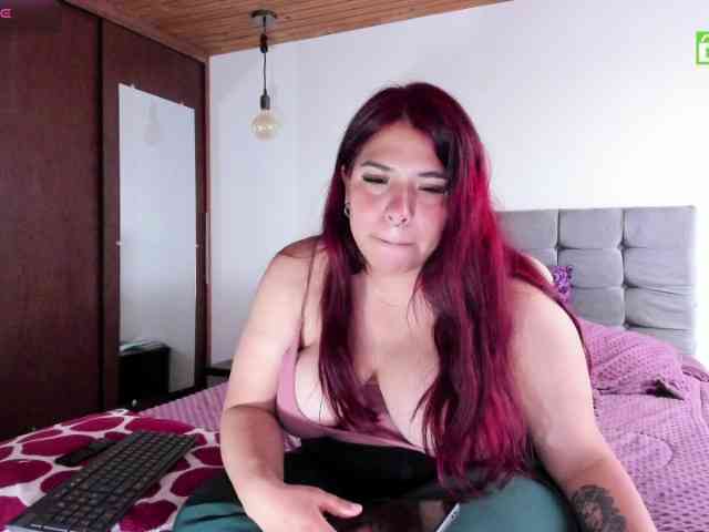 Karlathompson webcam