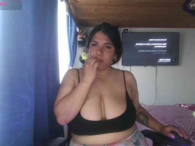 Karlathompson webcam