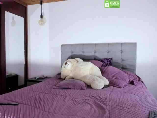 Karlathompson webcam