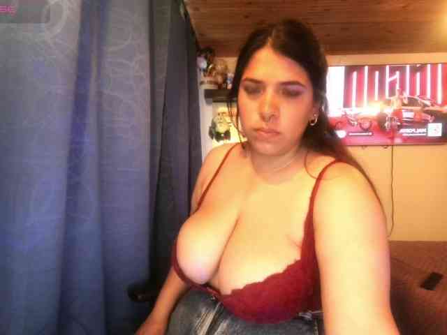 Karlathompson webcam