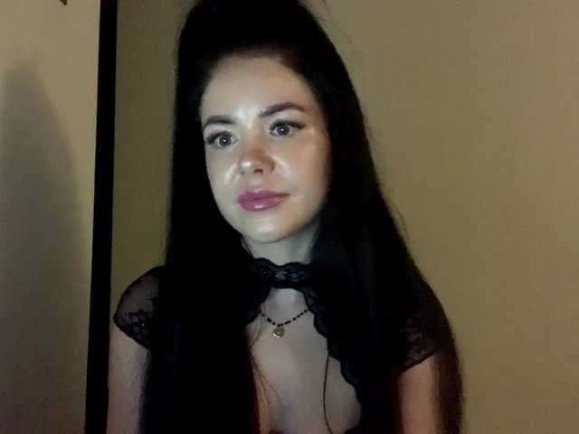 NicoleHotBody's BongaCams show and profile