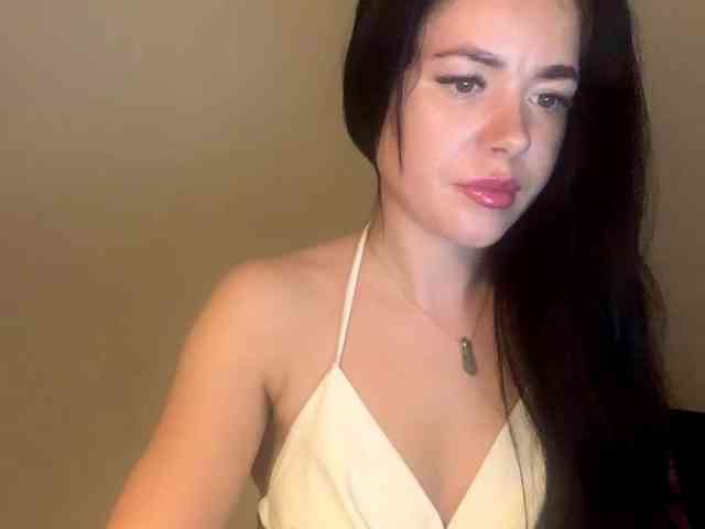 NicoleHotBody webcam