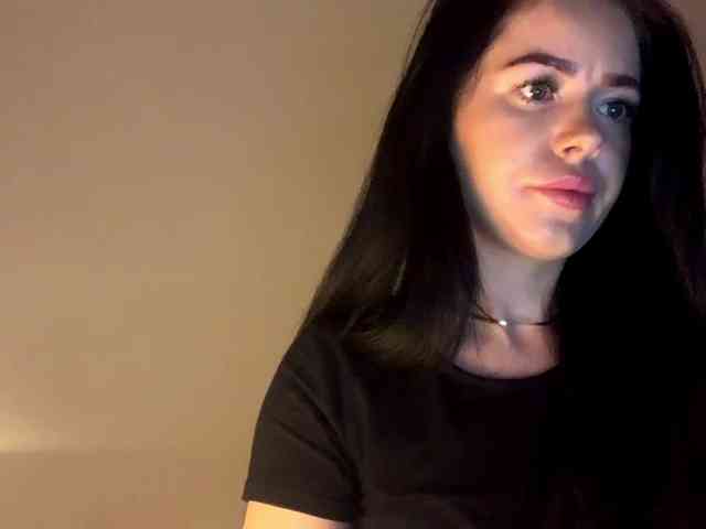 NicoleHotBody webcam