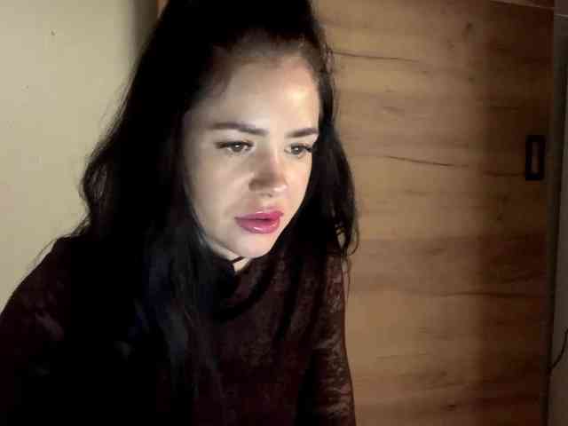 NicoleHotBody webcam