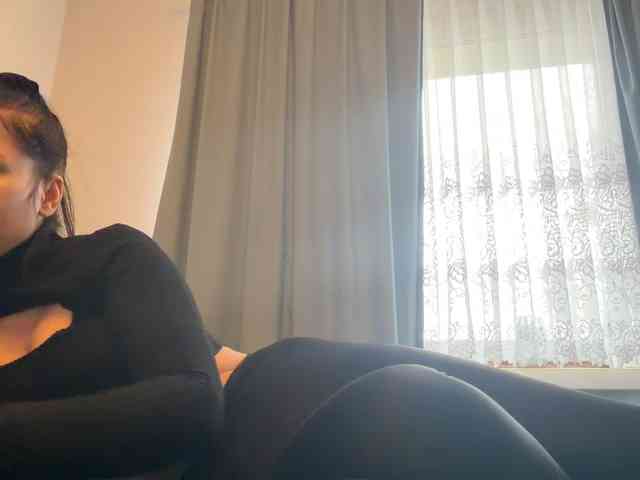 NicoleHotBody webcam